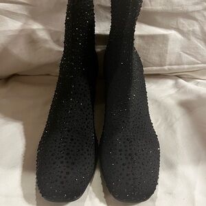 Kenneth Cole Reaction Women’s Rida Stretch Jewel Dress Sequin Booties Size 9.5M
